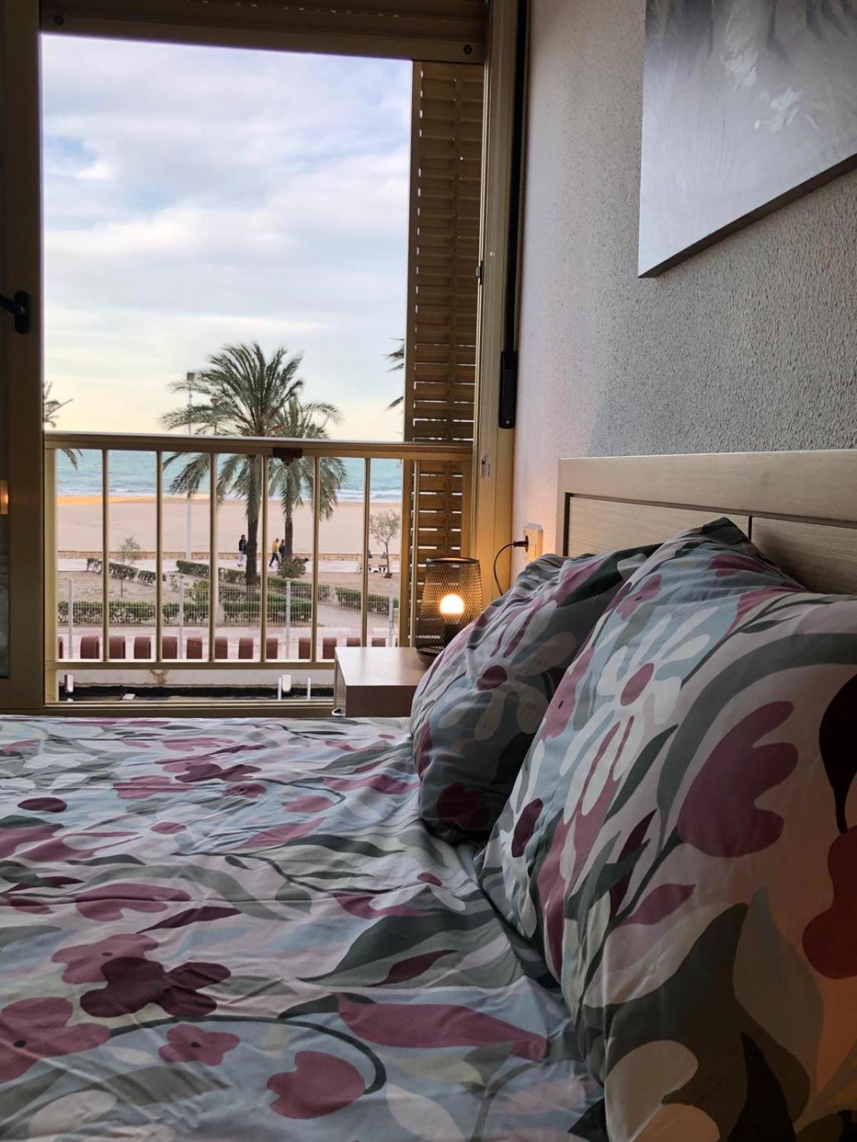 Apartamento Arensol En Primera Linea De Playa クリェラ エクステリア 写真